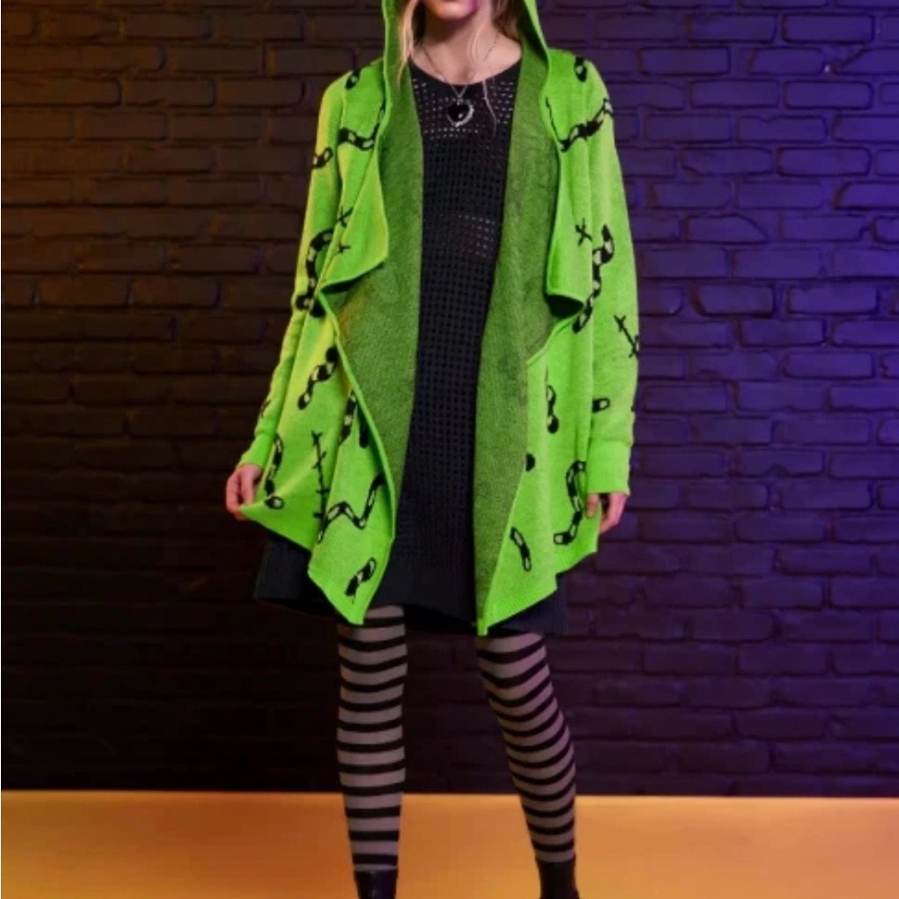 HER UNIVERSE Hot Topic Oogie Boogie Green Cardigan - Picture 3 of 6